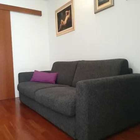 For 3 Persons Fra Bonina Street * Split
